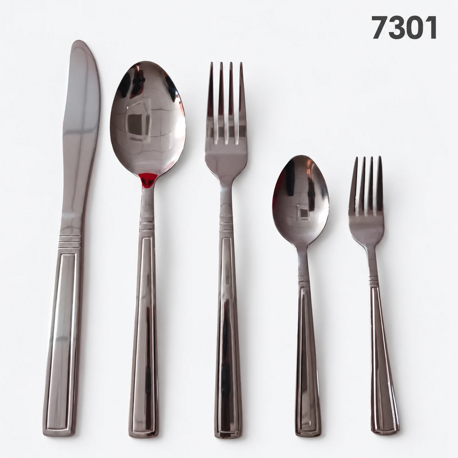 7301 18/0 cutlery with rectangular bordered handles