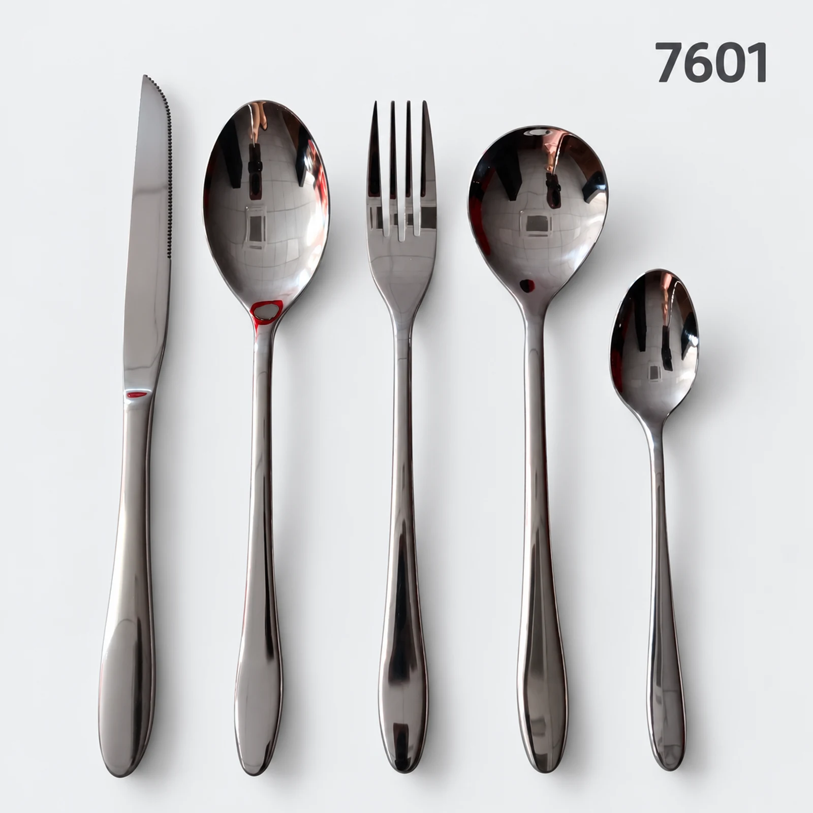 7601 18/0 cutlery with smooth curved handles